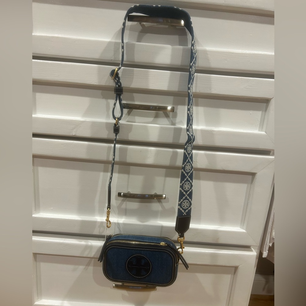 Tory Burch crossbody  Mini Miller NEW with Tags.